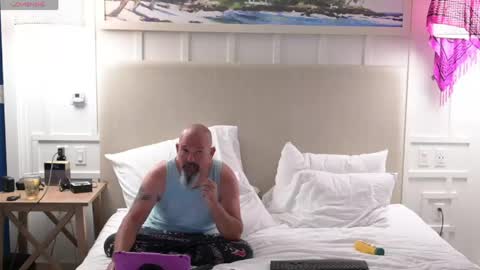 Snapshot of katycouple69 chatting on 04/23/26, 04:57 katycouple69 online show from 04/23/26, 04:57