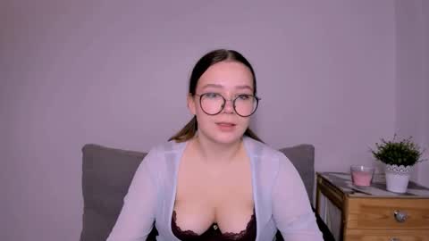 Snapshot of katygentle chatting on 11/21/25, 05:33 Katy online show from 11/21/25, 05:33