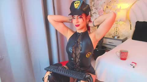 Snapshot of katyjackson chatting on 04/22/26, 02:07 katyjackson online show from 04/22/26, 02:07