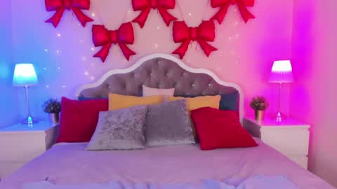 katymeaw online show from 05/18/26, 04:07