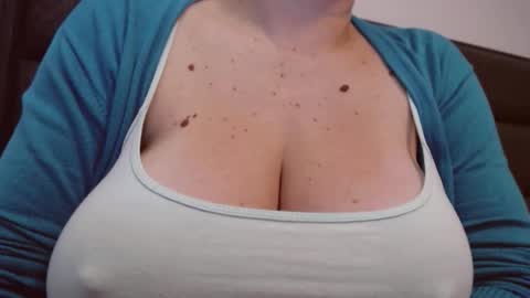 Katy online show from 10/24/25, 04:53