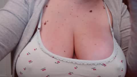 Katy online show from 11/07/25, 02:11