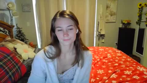 Snapshot of katynowhere chatting on 12/06/24, 10:30 Katy online show from 12/06/24, 10:30