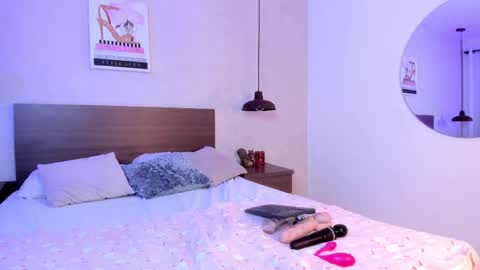 Snapshot of katyrouse1 chatting on 12/05/25, 07:32 katy online show from 12/05/25, 07:32