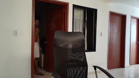 Kauri Lop online show from 12/25/24, 02:13