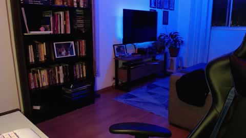 Snapshot of kausaustralys chatting on 11/03/25, 02:57 Nico M online show from 11/03/25, 02:57