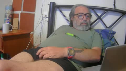 Snapshot of kausername chatting on 12/27/24, 04:43 Marko online show from 12/27/24, 04:43