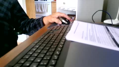 Snapshot of kawa98karbu chatting on 06/22/26, 12:24 kawa98karbu online show from 06/22/26, 12:24