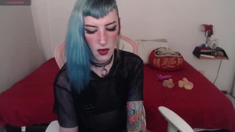 luna   online show from 02/10/25, 03:03