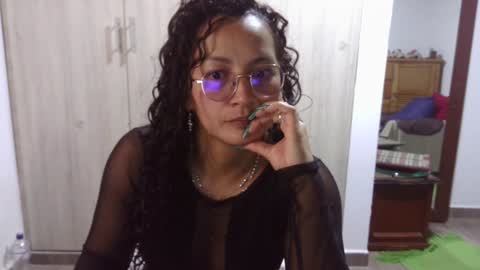  Khawit  online show from 01/12/25, 10:56