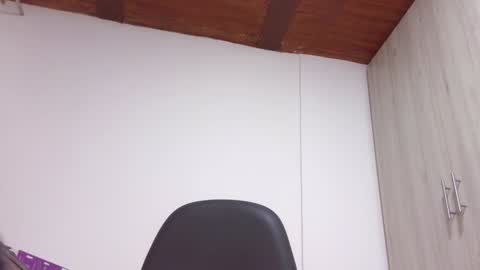  Khawit  online show from 01/28/25, 05:03