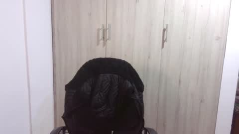  Khawit  online show from 02/03/25, 12:47