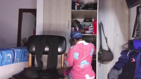  Khawit  online show from 09/09/25, 07:41