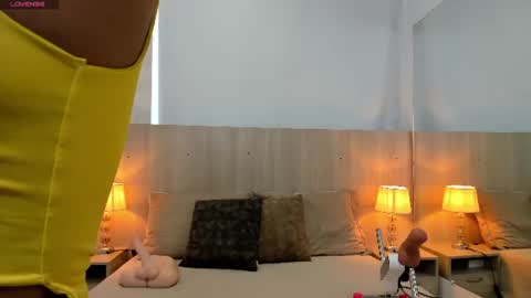 Snapshot of kaya_taraji chatting on 07/15/26, 11:37 online show from 07/15/26, 11:37