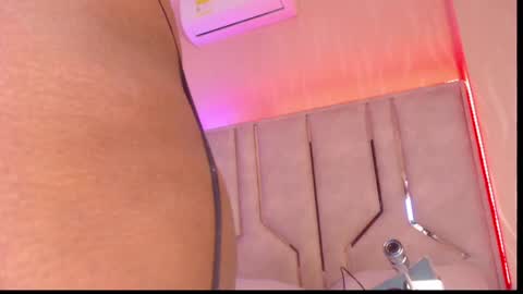 Susan online show from 11/08/25, 02:06