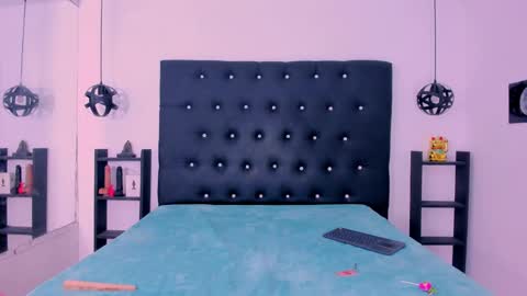 Cattleya stone online show from 01/14/25, 06:02