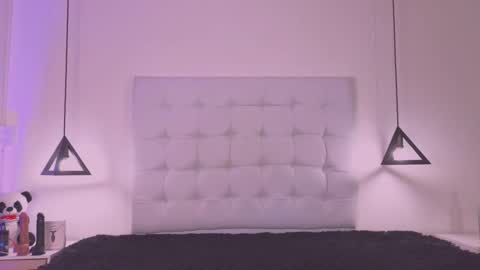 Cattleya stone online show from 02/15/25, 05:19