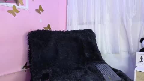 Cattleya stone online show from 02/15/25, 11:50