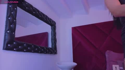 Cattleya stone online show from 11/09/25, 05:28