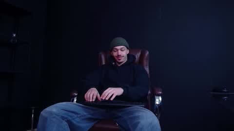 KaydenDrew online show from 12/16/25, 05:23