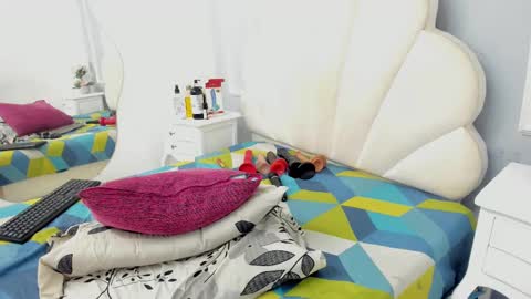 kaylachannell online show from 03/11/25, 02:54