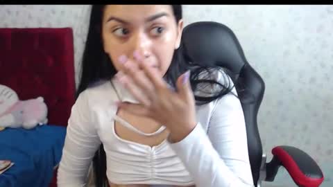 Snapshot of kaylak18x chatting on 10/03/25, 02:30 Kayla online show from 10/03/25, 02:30