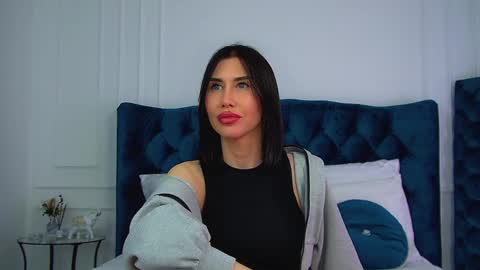 Kayla online show from 05/17/26, 06:15
