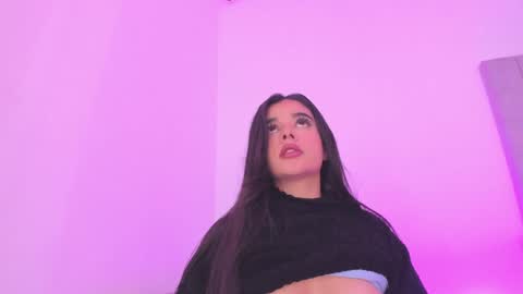 Snapshot of kaylarossi chatting on 12/16/24, 08:58 Kayla online show from 12/16/24, 08:58