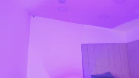 Snapshot of kaylarossi chatting on 02/27/25, 01:05 Kayla online show from 02/27/25, 01:05