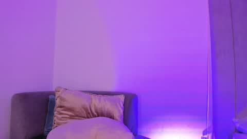 Snapshot of kaylarossi chatting on 03/04/25, 01:45 Kayla online show from 03/04/25, 01:45