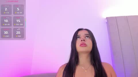 Snapshot of kaylarossi chatting on 10/06/25, 07:11 Kayla online show from 10/06/25, 07:11