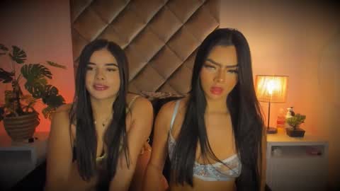 Snapshot of kaylarossi chatting on 12/20/25, 06:59 Kayla online show from 12/20/25, 06:59