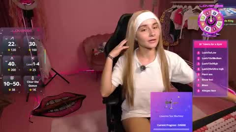 Snapshot of kaylaxsweet chatting on 11/03/25, 11:04 kaylaxsweet online show from 11/03/25, 11:04