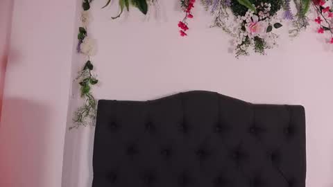 Snapshot of kaylee_lee chatting on 02/10/26, 04:27 kaylee_lee online show from 02/10/26, 04:27