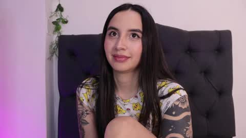 Snapshot of kaylee_lee chatting on 04/13/26, 04:07 kaylee_lee online show from 04/13/26, 04:07