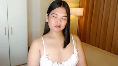 Y O U R        F U T U R E       K A Y L E E  online show from 12/20/24, 09:32