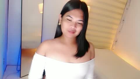 Y O U R        F U T U R E       K A Y L E E  online show from 02/10/25, 05:03