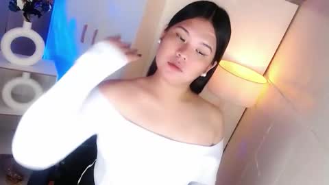 Snapshot of kayleepinay chatting on 03/07/26, 06:38 Y O U R F U T U R E K A Y L E E online show from 03/07/26, 06:38