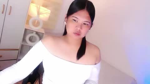 Snapshot of kayleepinay chatting on 04/10/26, 03:28 Y O U R F U T U R E K A Y L E E online show from 04/10/26, 03:28