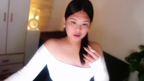 Y O U R        F U T U R E       K A Y L E E  online show from 06/24/26, 08:08