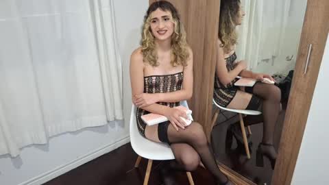 Snapshot of kayleesims_ chatting on 04/01/26, 12:33 Kaylee Sims online show from 04/01/26, 12:33