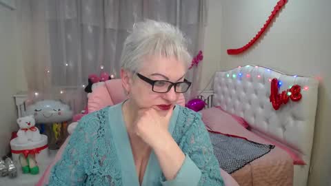 kaylesmoll online show from 03/12/25, 01:58
