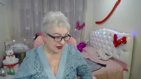 kaylesmoll online show from 03/12/25, 11:33