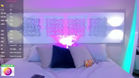 Snapshot of kayli_purple chatting on 12/16/25, 08:14 Kayli online show from 12/16/25, 08:14