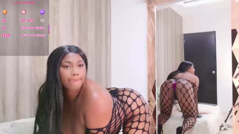 Snapshot of kaylie_mitchel chatting on 10/01/25, 09:54 KAYLIE online show from 10/01/25, 09:54