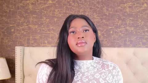 Snapshot of kaylie_mitchel chatting on 11/16/25, 07:52 KAYLIE online show from 11/16/25, 07:52