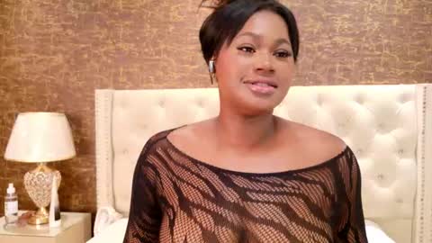 Snapshot of kaylie_mitchel chatting on 11/29/25, 11:52 KAYLIE online show from 11/29/25, 11:52