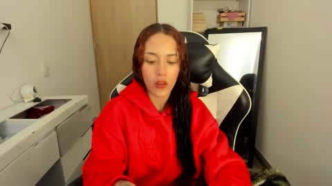 Snapshot of kaylie_xxx chatting on 04/28/26, 06:46 kaylie online show from 04/28/26, 06:46