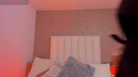 Snapshot of kayliebrooks chatting on 11/12/25, 08:08 kayliebrooks online show from 11/12/25, 08:08