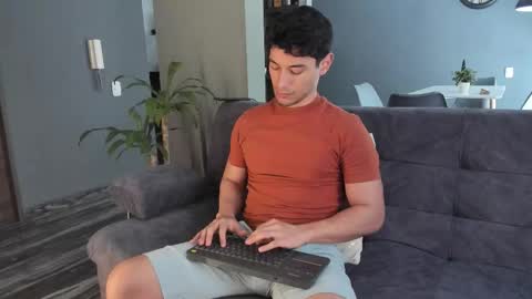 Kayn online show from 11/20/25, 05:01